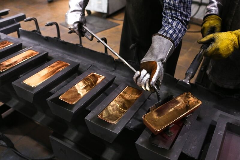 Russian Gold Is in Hands of Obscure Firms as JPMorgan, HSBC Exit